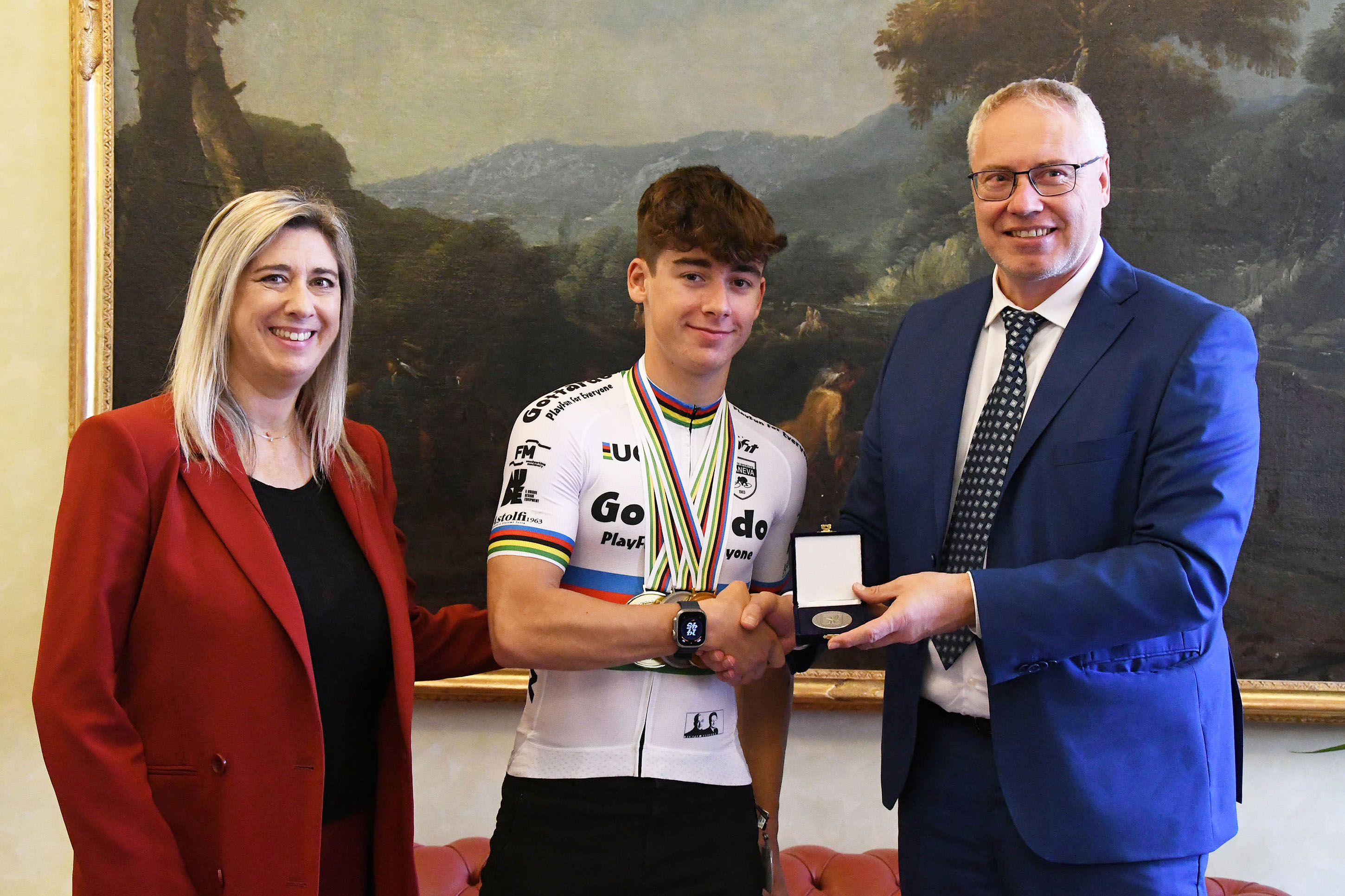 CICLISMO. DAVIDE STELLA PREMIATO IN CR. BORDIN: INCARNA VALORI FVG